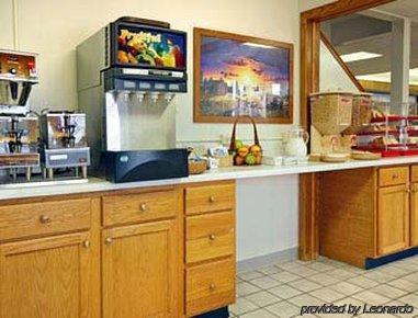 Super 8 By Wyndham Walnut Hotel Restaurant photo